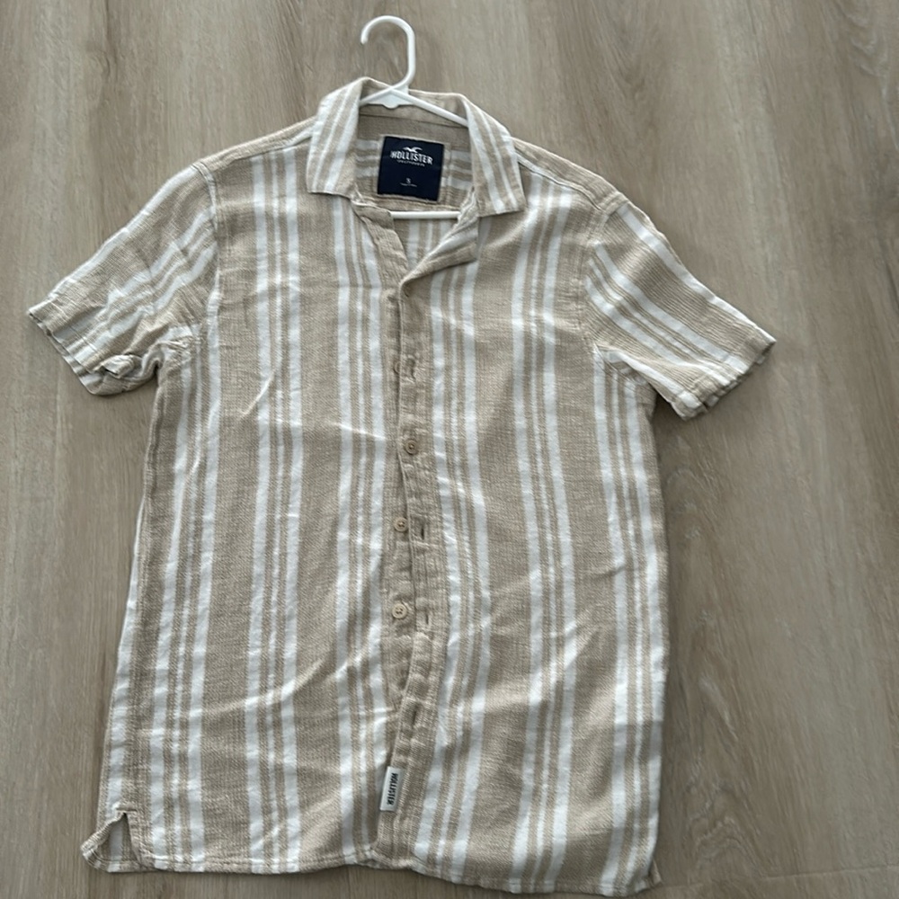 Hollister button down